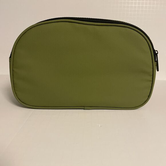 Atley James Green Toiletry  Bag - Picture 3 of 4